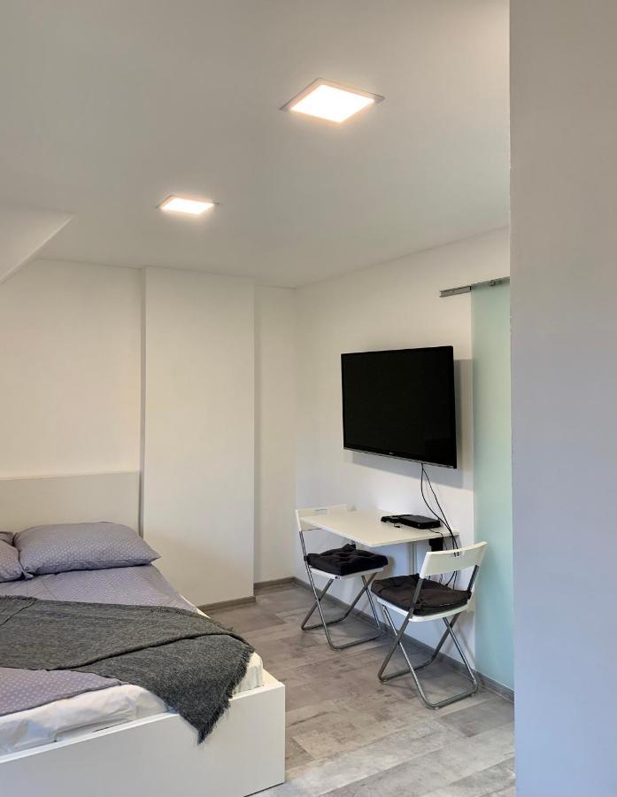 Var-Lak Apartman Eger Exteriér fotografie